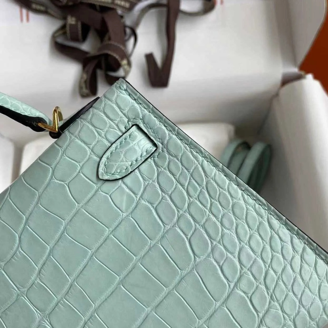 Hermès Kelly 28: Matte Alligator Leather Vert D’eau (reversed Stitches)