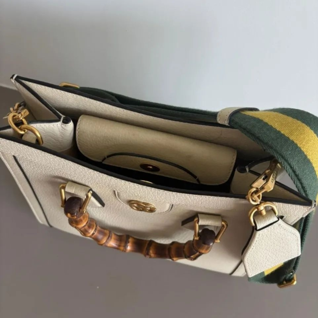 Gucci: Medium Diana Shopping Bag