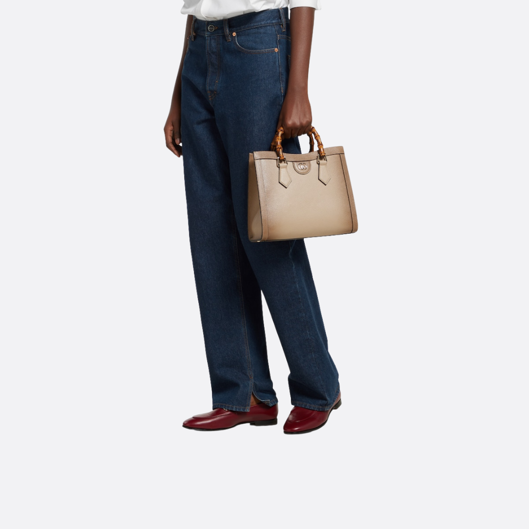 Gucci: Medium Diana Shopping Bag