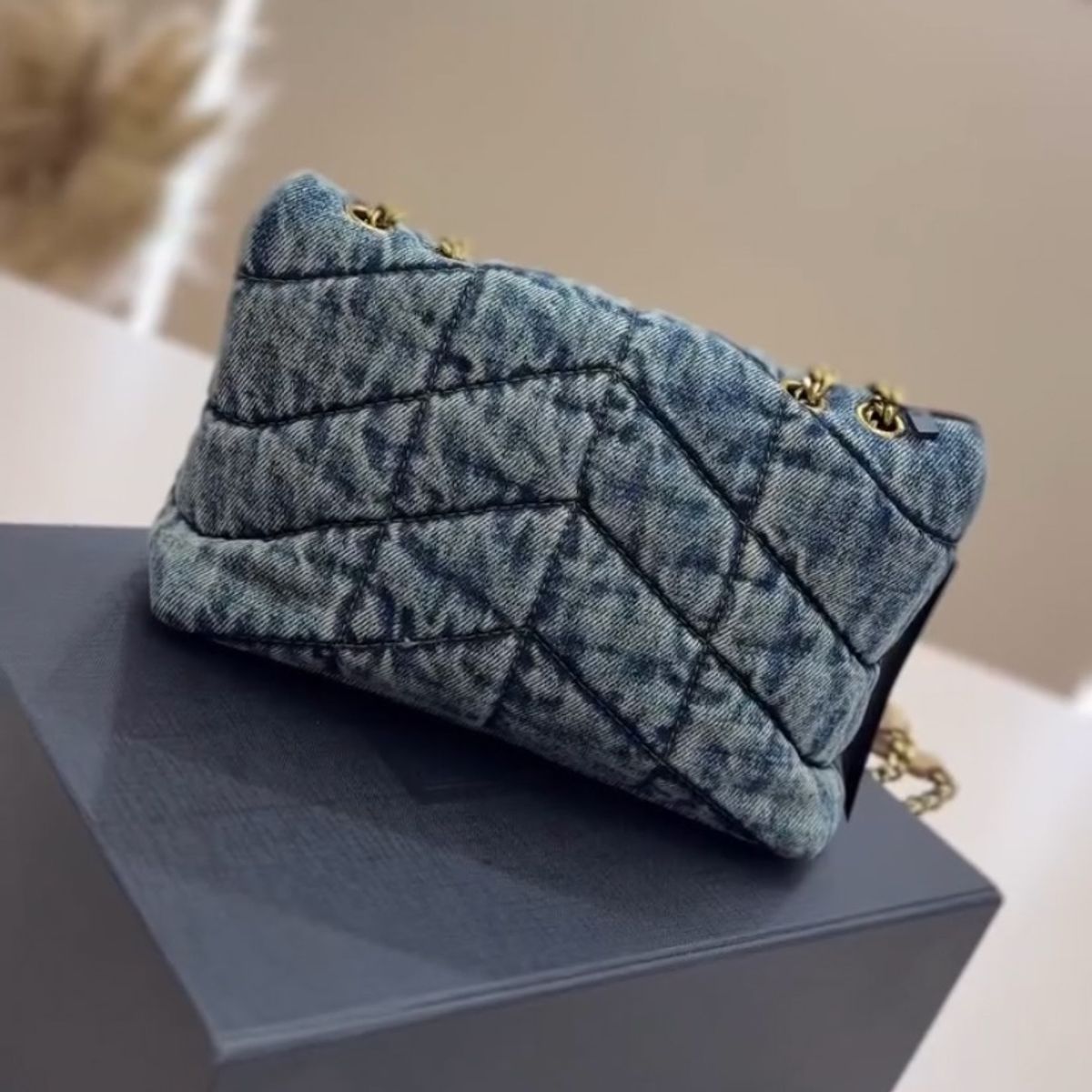 Saint Laurent Loulou Puffer Bag In Quilted Vintage Denim