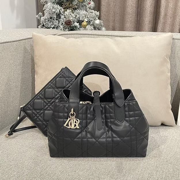 Dior Medium-sized Handbag – Exclusive