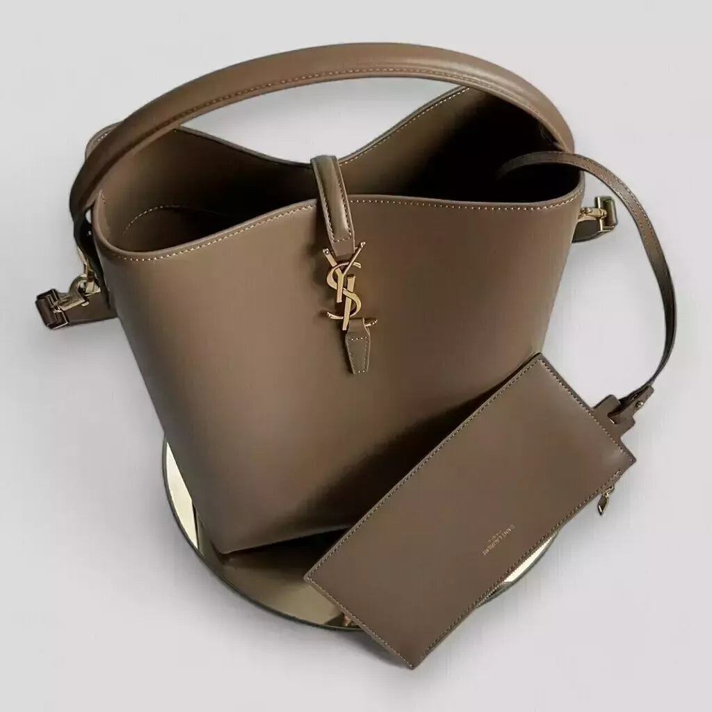 Saint Laurent Le 37 Bucket Bag In Glossy Leather – Exclusive