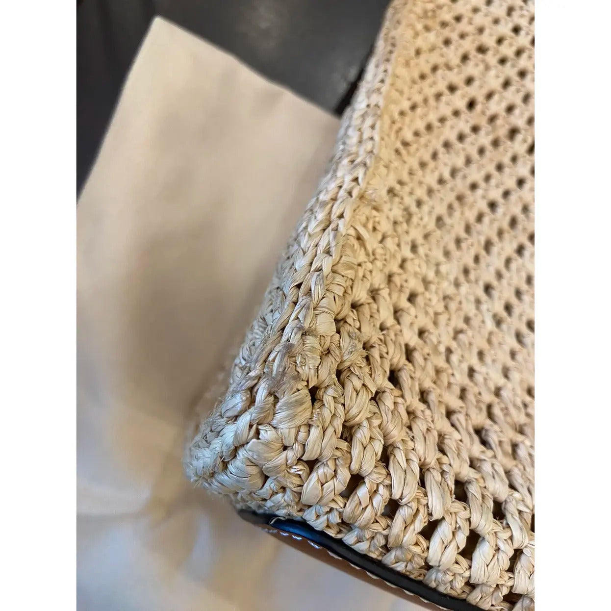 Louis Vuitton Onthego Mm Handbag In Raffia By The Pool