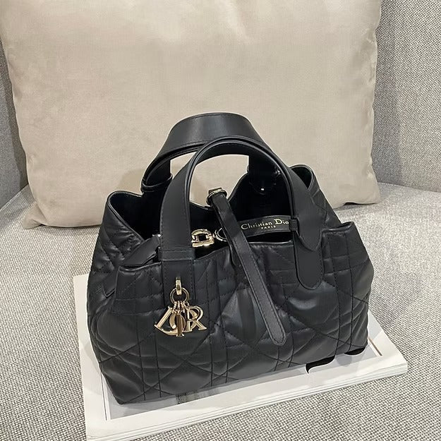 Dior Medium-sized Handbag – Exclusive