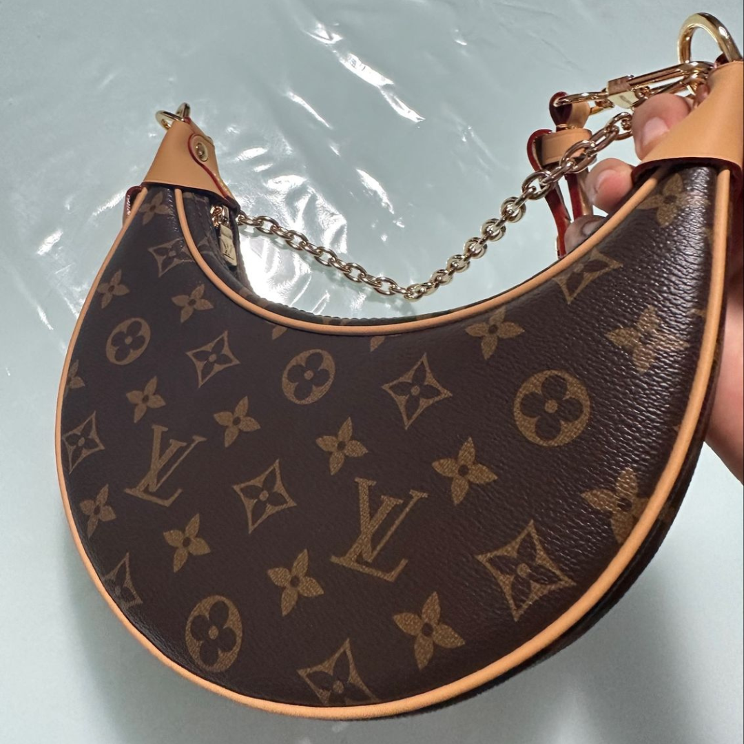 Louis Vuitton Handbag – Small