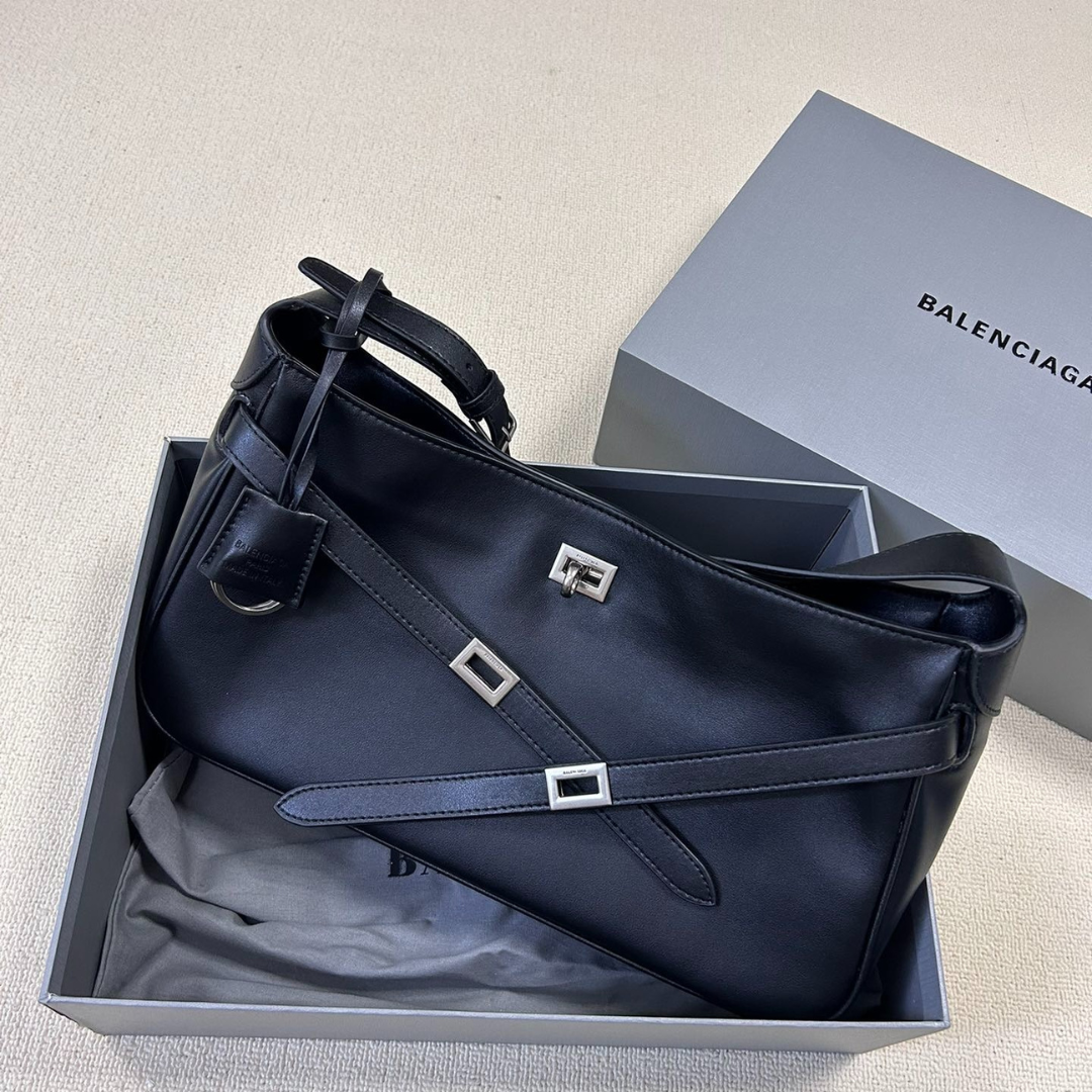 Balenciaga Bel Air Medium Shoulder Bag In Black Calf Leather – Exclusive