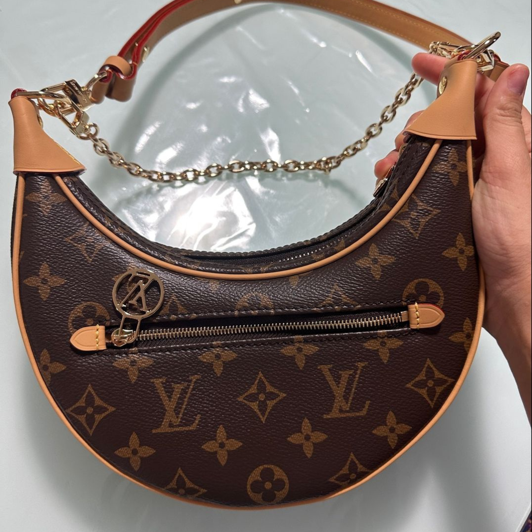 Louis Vuitton Handbag – Small