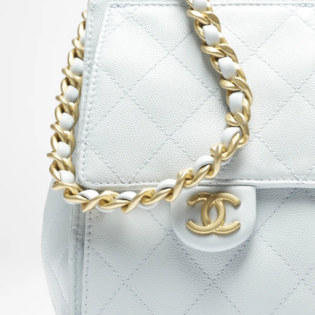 Chanel: Small 25 Bag
