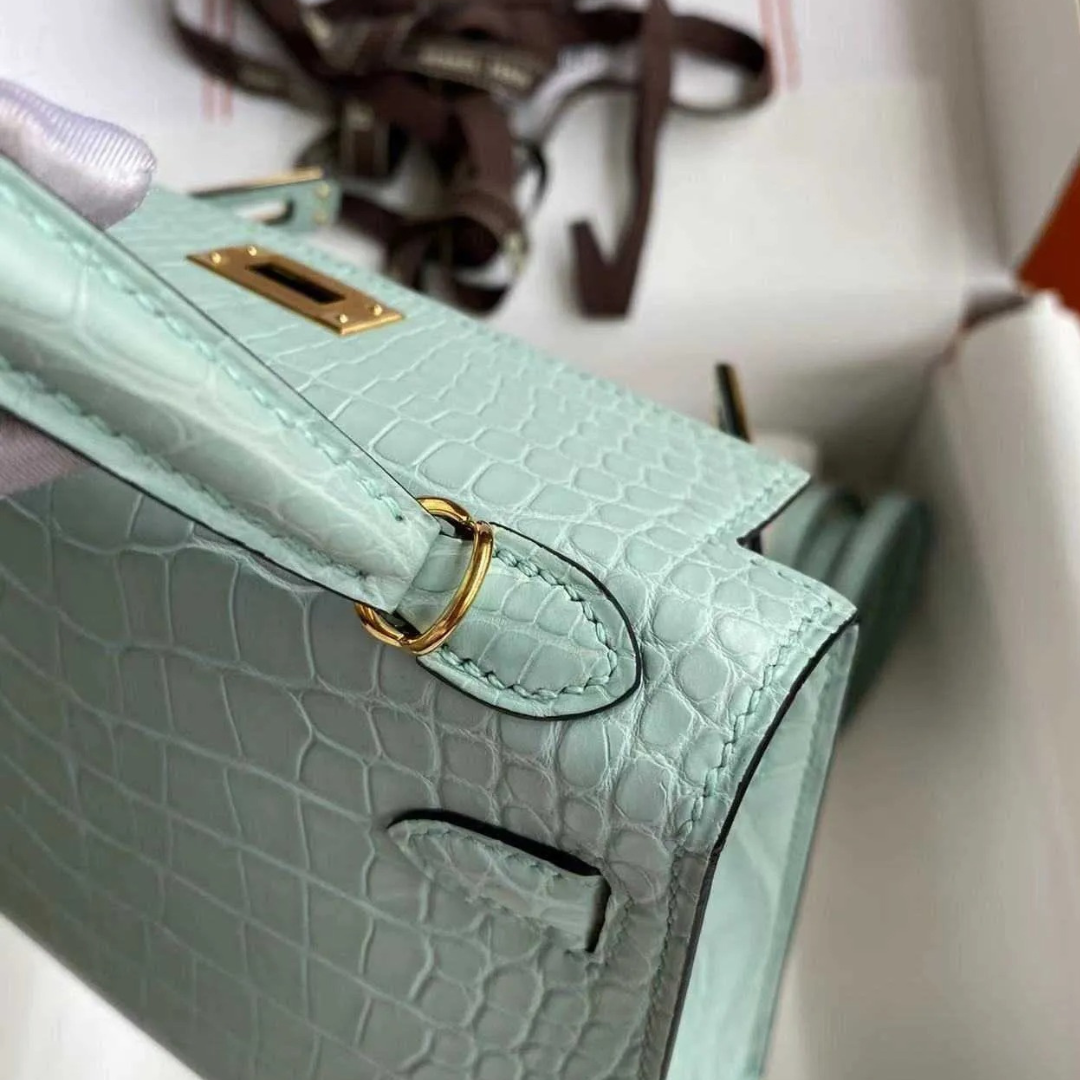 Hermès Kelly 28: Matte Alligator Leather Vert D’eau (reversed Stitches)