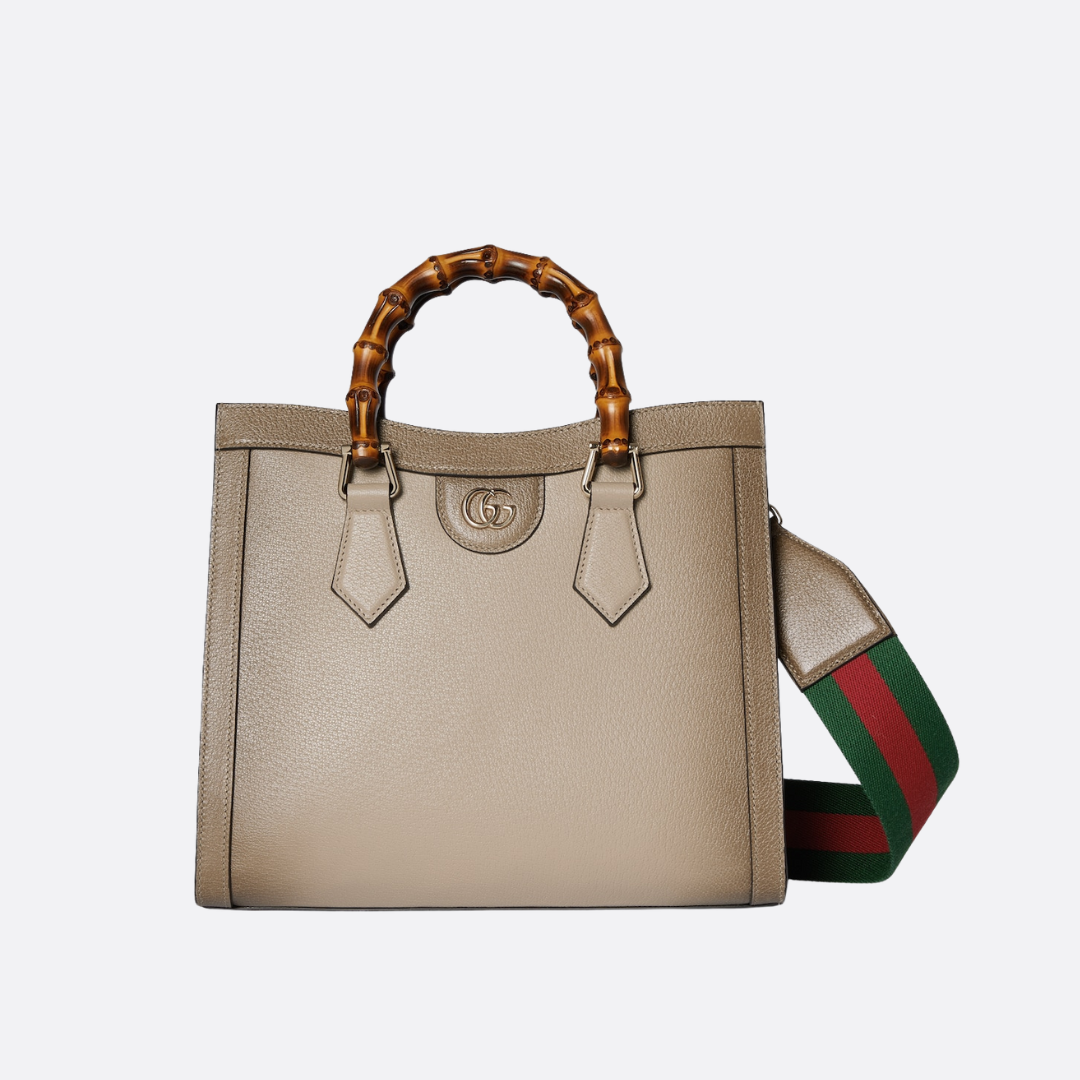 Gucci: Medium Diana Shopping Bag