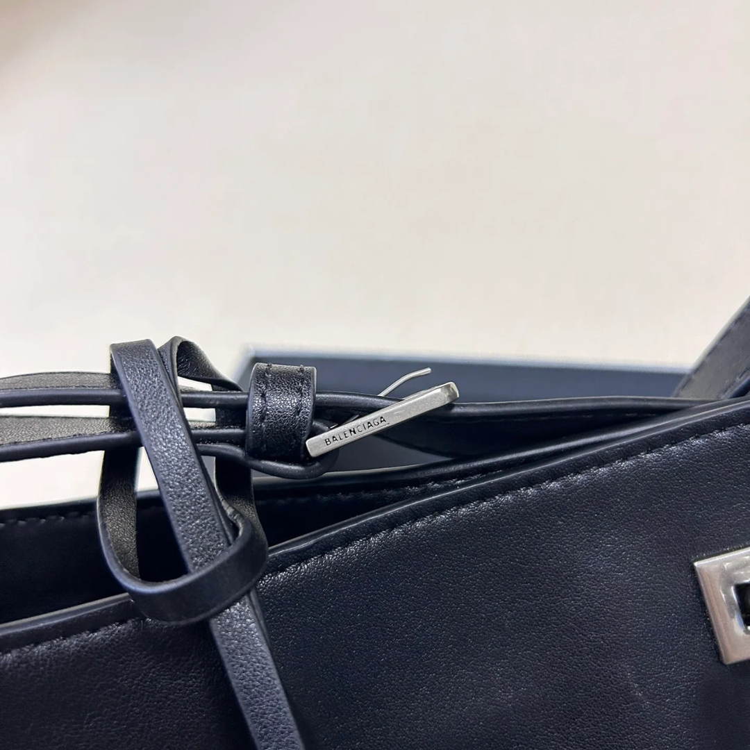 Balenciaga Bel Air Medium Shoulder Bag In Black Calf Leather – Exclusive
