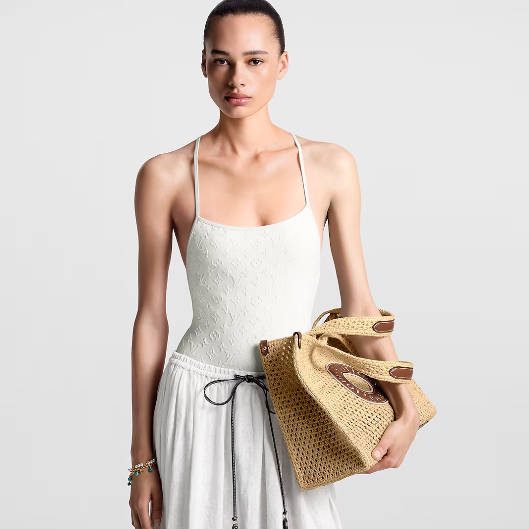 Louis Vuitton Onthego Mm Handbag In Raffia By The Pool