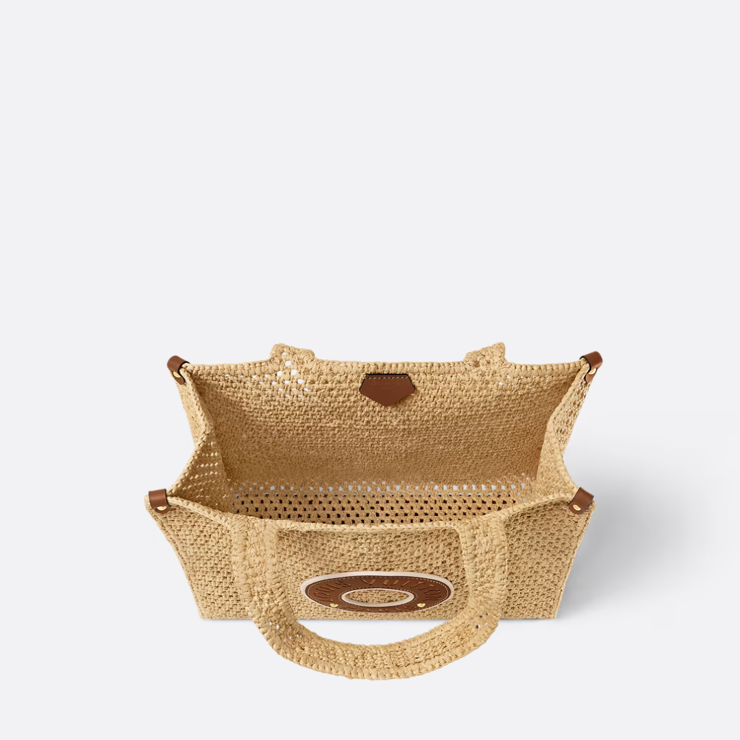 Louis Vuitton Onthego Mm Handbag In Raffia By The Pool
