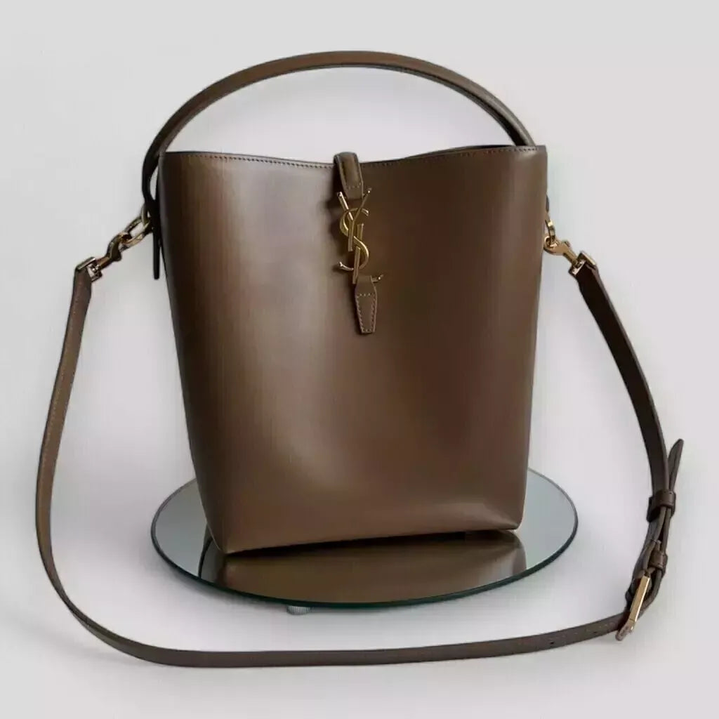 Saint Laurent Le 37 Bucket Bag In Glossy Leather – Exclusive