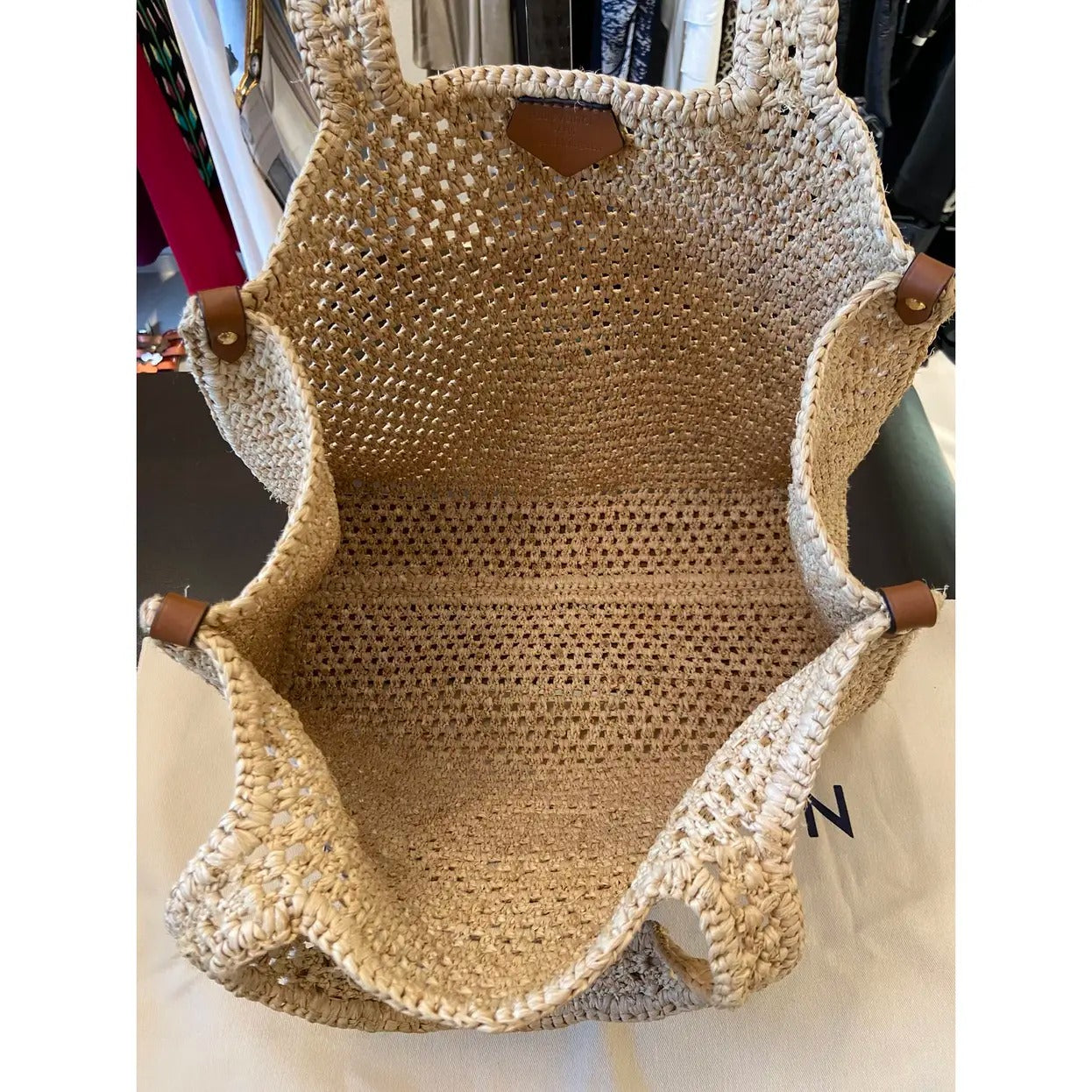 Louis Vuitton Onthego Mm Handbag In Raffia By The Pool