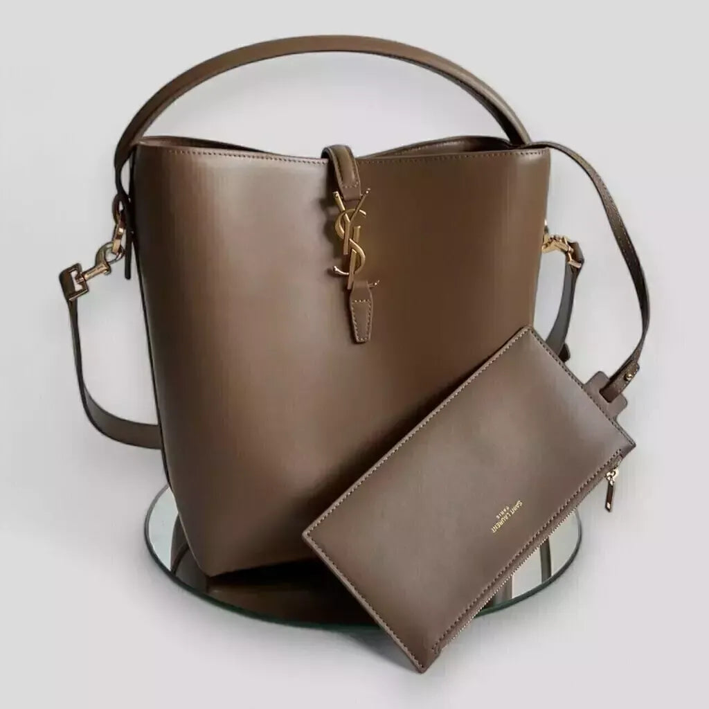 Saint Laurent Le 37 Bucket Bag In Glossy Leather – Exclusive