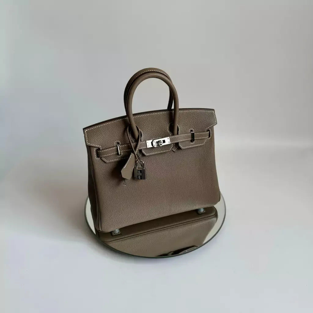Hermès Birkin 25 Hss Bag In Chalk / Dove Grey Togo Leather – Exclusive