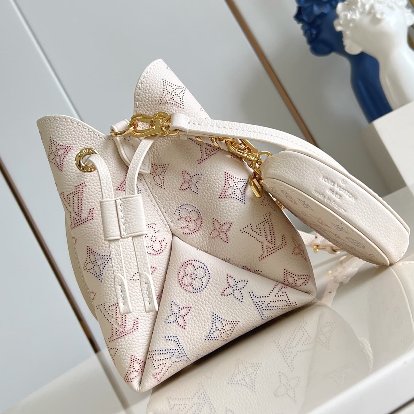 Louis Vuitton Bella Mahina Handbag – Exclusive