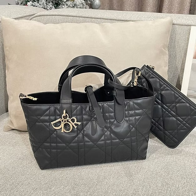 Dior Medium-sized Handbag – Exclusive