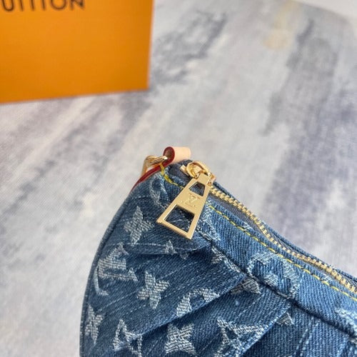 Louis Vuitton Handbag In Monogram Denim – Exclusive