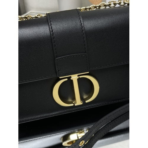 Dior 30 Montaigne East-west Bag & Chain